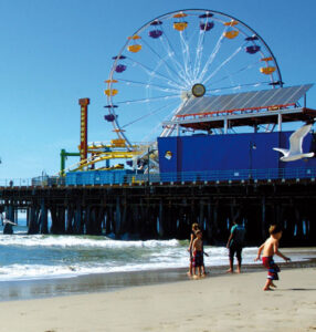 4 Must-Try Beach Activities for the Whole Family