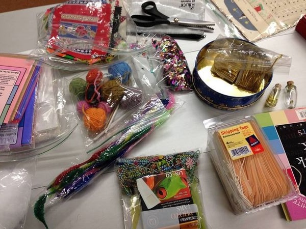 Free Craft Lounge & Knitting Hangout