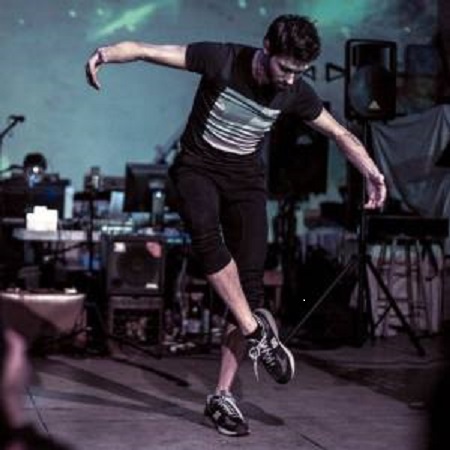 Cultivating the Expressive Body Jeremy Hahn