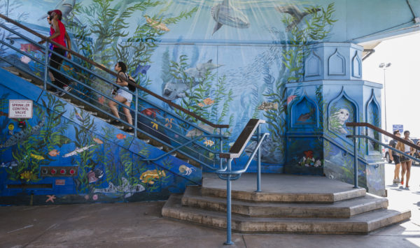 Heal the Bay Aquarium outdoor art mural