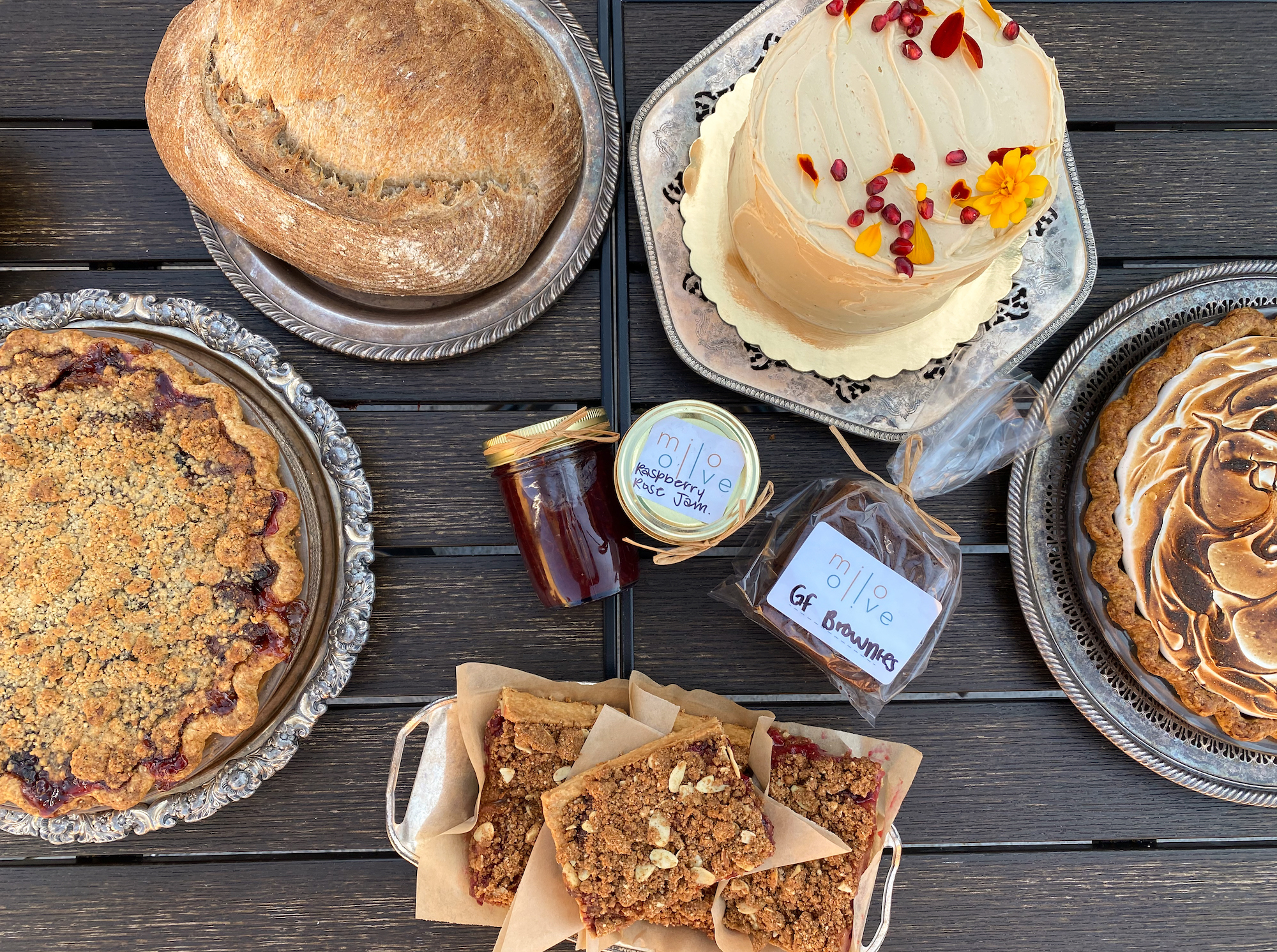 Milo & Olive Thanksgiving Bake Sale