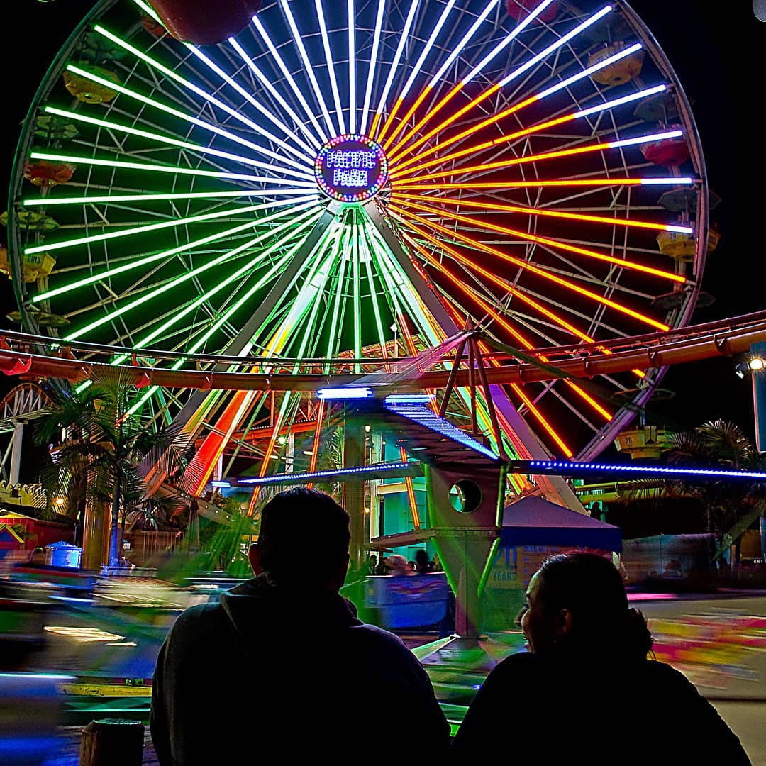 Cinco de Mayo Ferris wheel lights at the Santa Monica Pier
