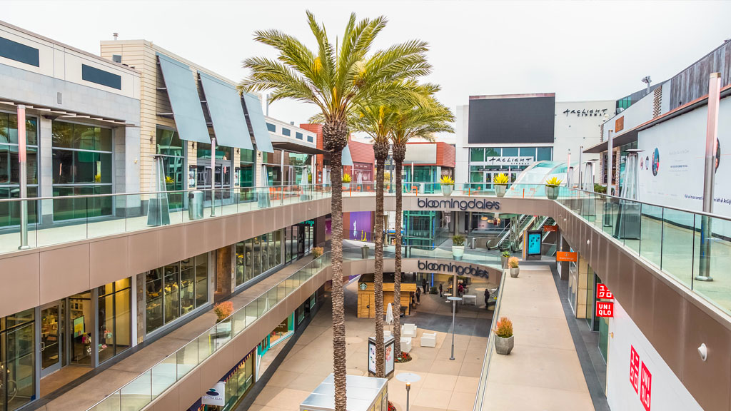 santa monica mall shopping
