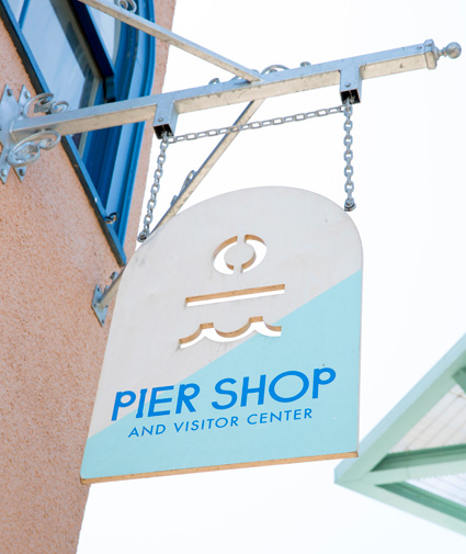 santa monica pier shop