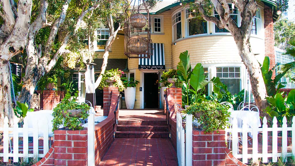 Victorian Outdoor Dinning Santa Monica
