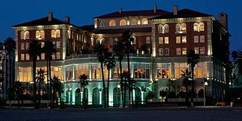 New Year's Eve by the Sea Celebration at Hotel Casa del Mar