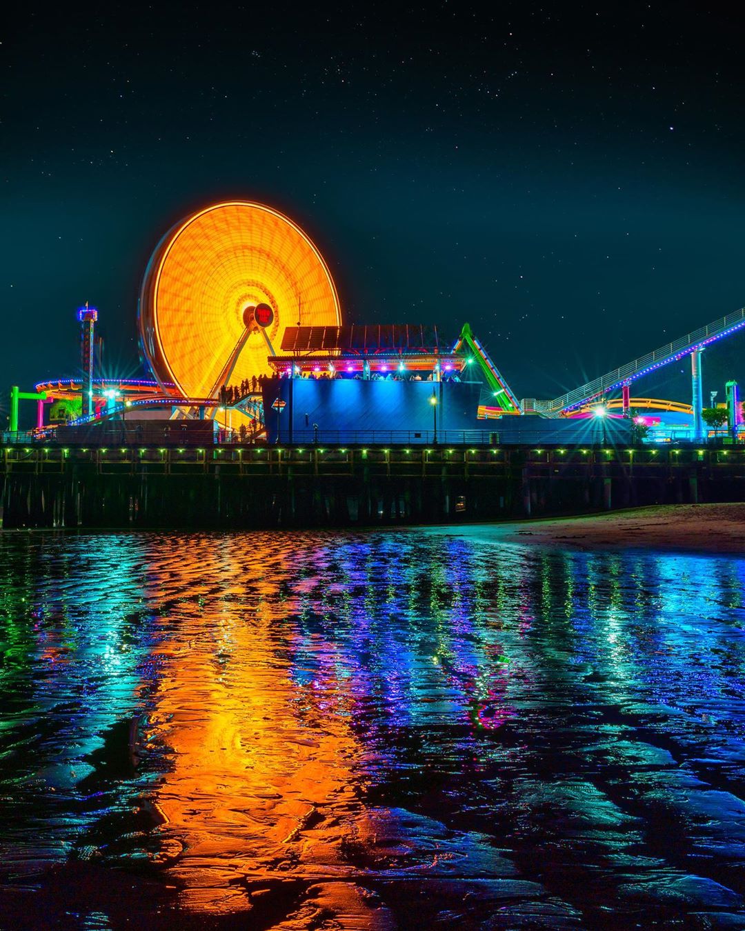 Veterans Honored at the Santa Monica Pier with Ferris Wheel Light Program
