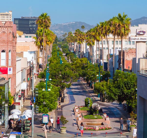 downtown third street promenade