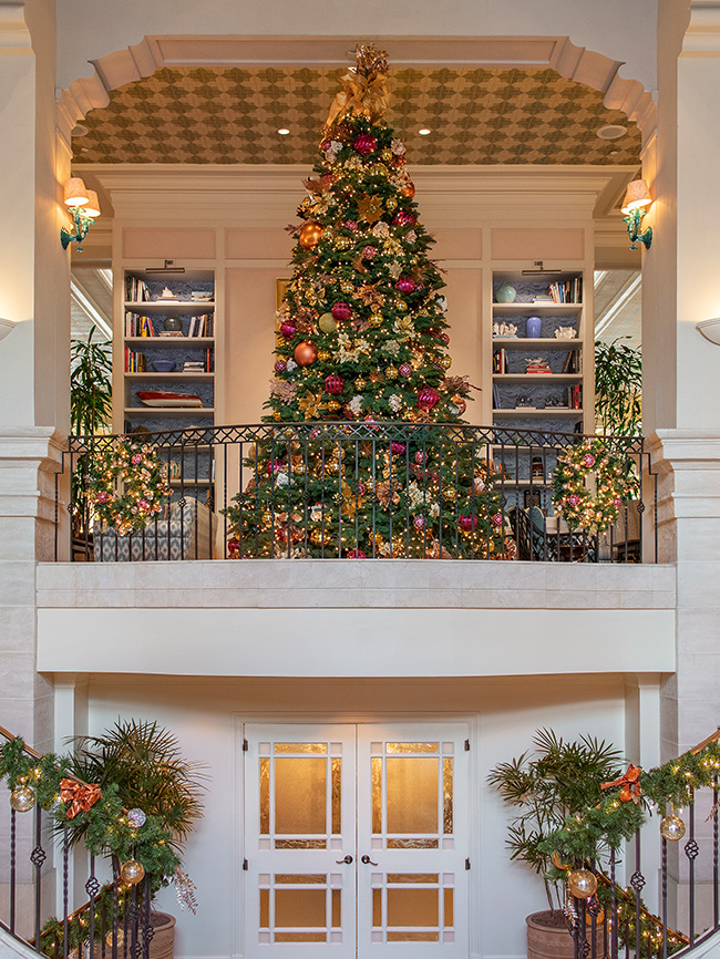 hotel for christmas in santa monica