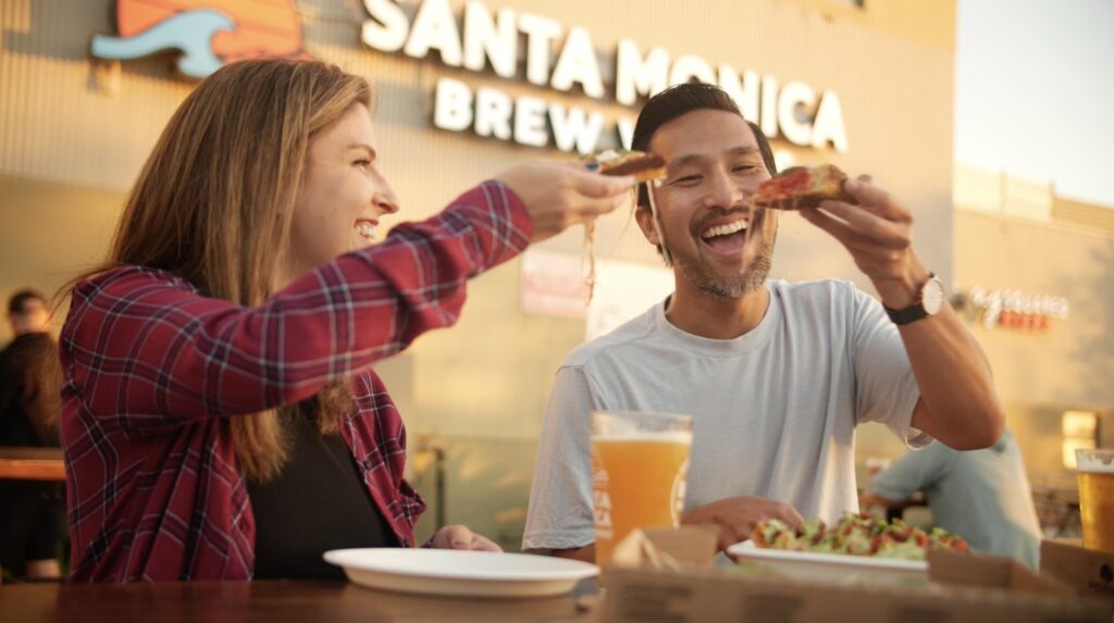 バーとナイトライフ