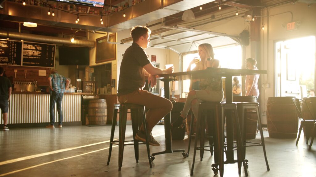 バーとナイトライフ