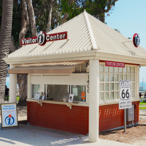 مراكز استعلامات الزوار