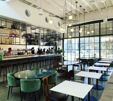 inside seating of la Puglia