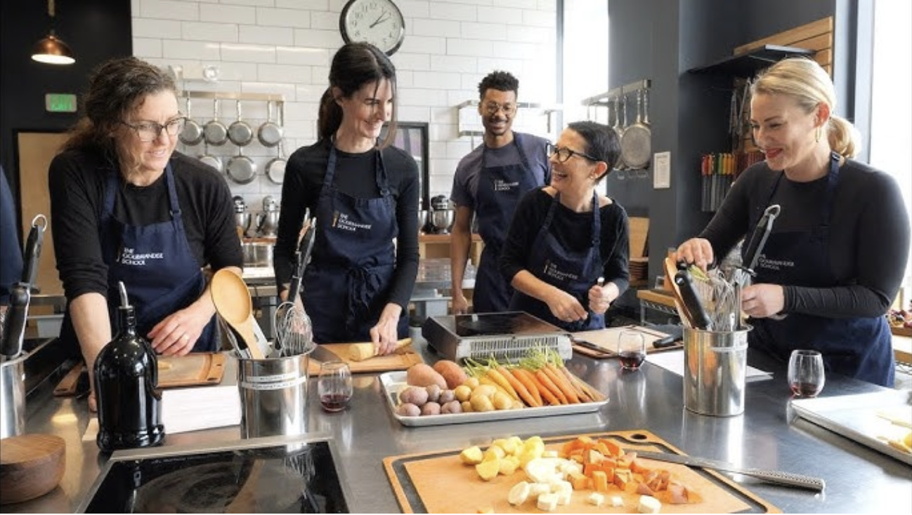 Aula de culinária para a Páscoa na The Gourmandise School