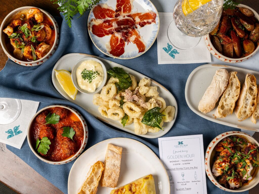 Hora feliz «Golden Hour» en el Hotel Casa del Mar